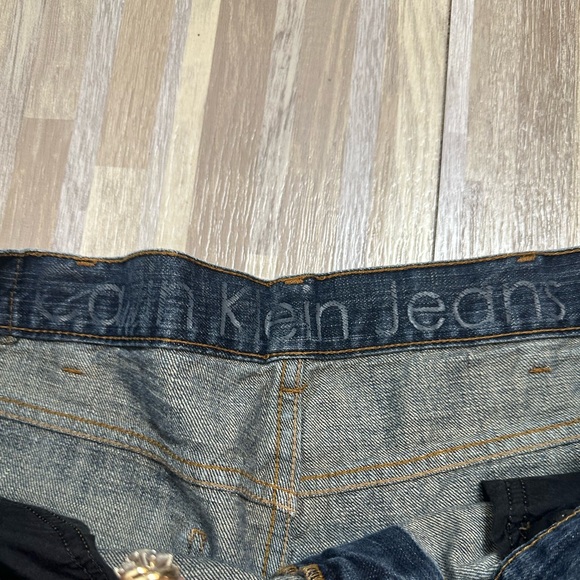 Calvin Klein Relaxed Fit Straight Jeans, Size 38x30 - Picture 6 of 14